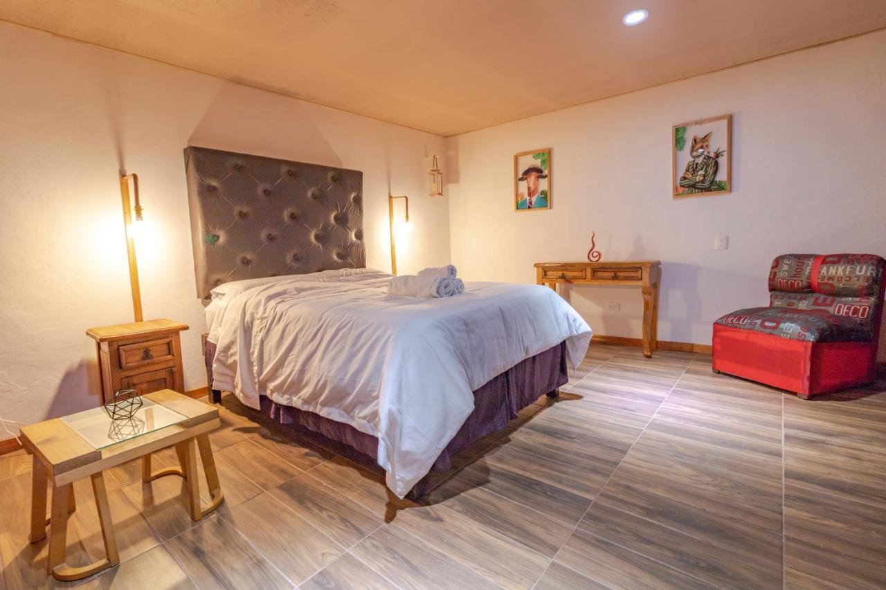 Pascual Inn Suites Чолула Екстер'єр фото
