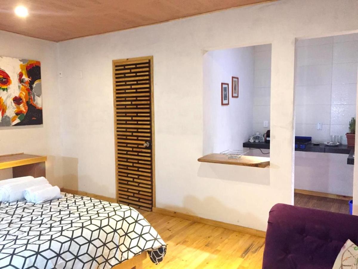 Pascual Inn Suites Чолула Екстер'єр фото